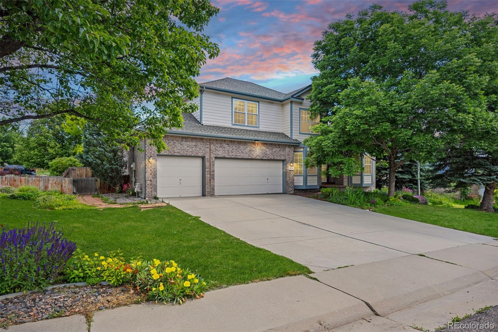 6506 S Robb Way, littleton MLS: 1960729 Beds: 4 Baths: 3 Price: $850,000