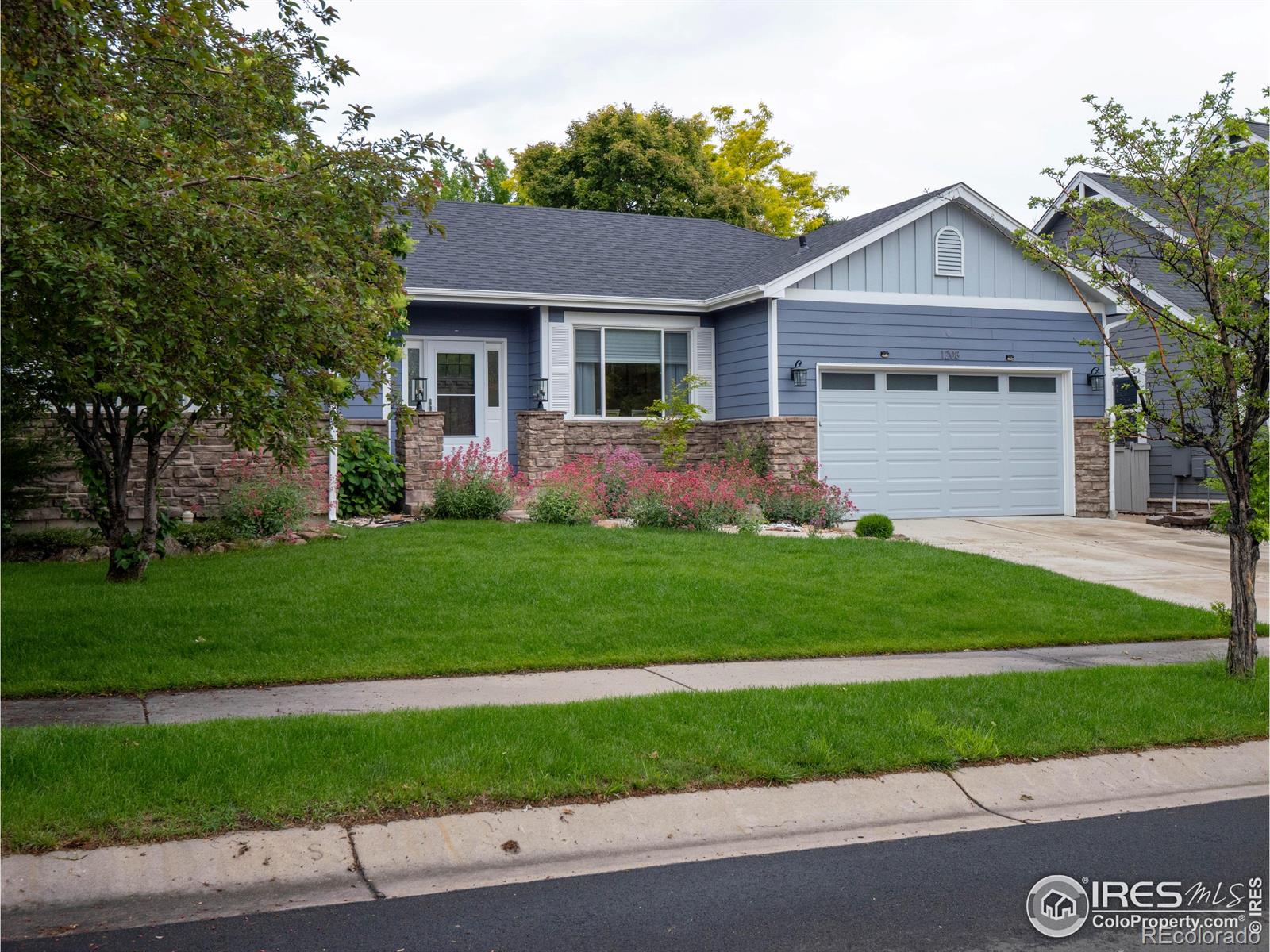 1208  Aruba Drive, fort collins MLS: 4567891036410 Beds: 5 Baths: 4 Price: $719,900