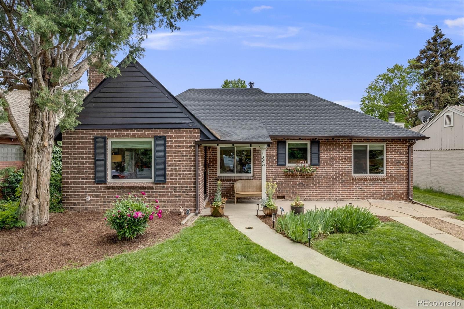 1380  Magnolia Street, denver MLS: 5142460 Beds: 3 Baths: 2 Price: $685,000