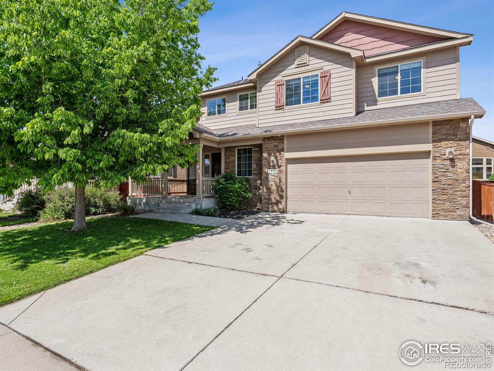 4715  Wisconsin Avenue, loveland MLS: 4567891036431 Beds: 3 Baths: 3 Price: $650,000