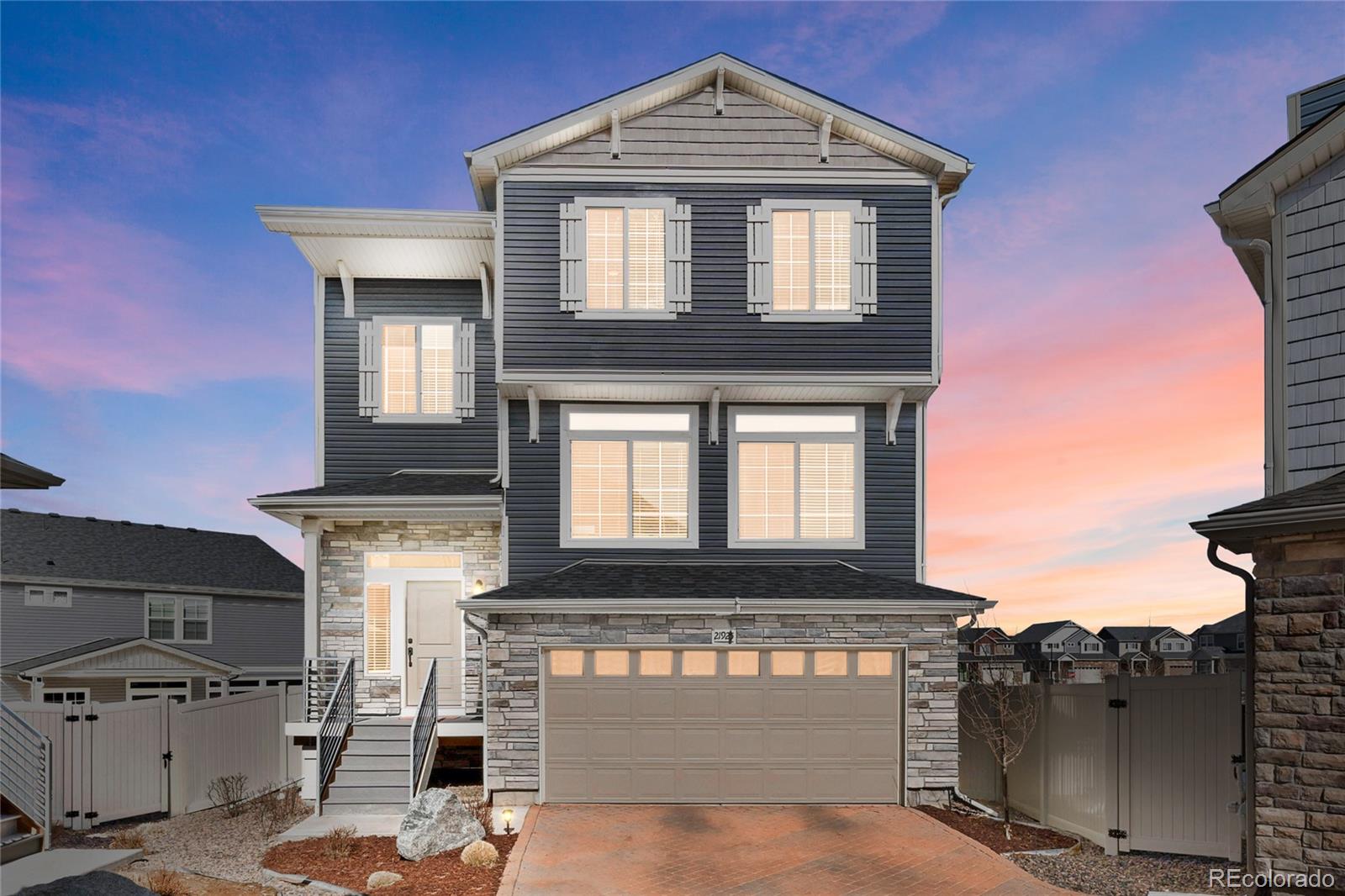 21925 E 44th Place, aurora MLS: 9636996 Beds: 3 Baths: 3 Price: $485,000