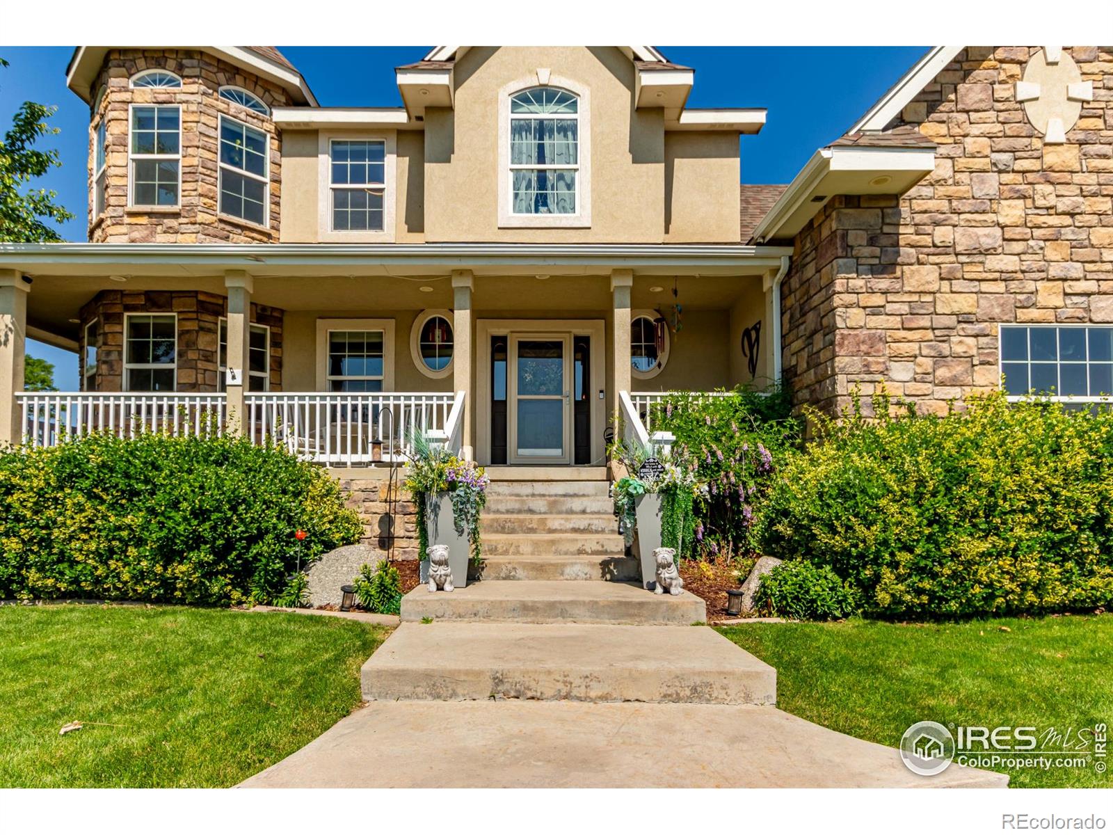 1451  Red Fox Circle, severance MLS: 4567891036438 Beds: 5 Baths: 4 Price: $925,000