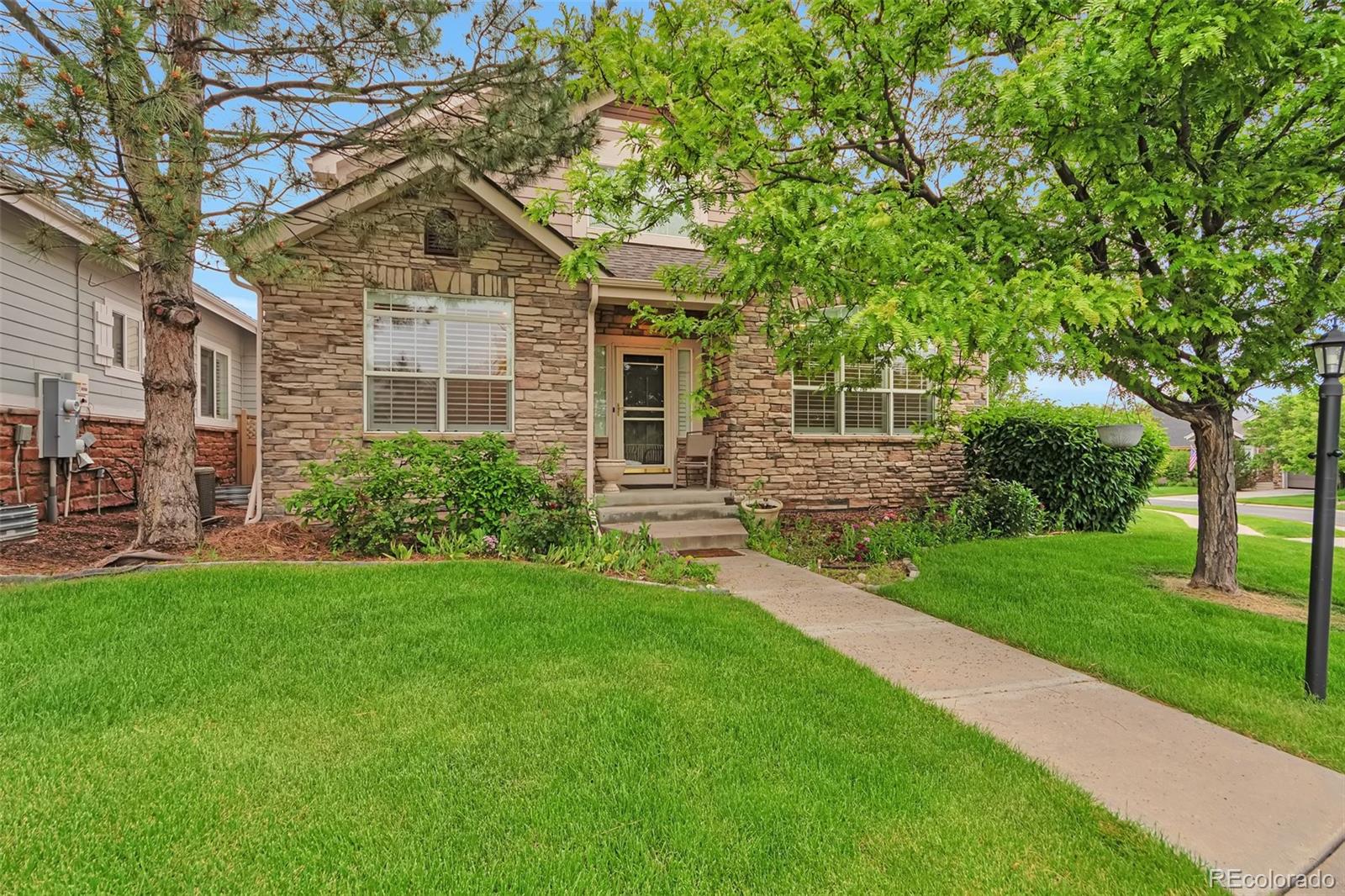 22834 E Davies Drive, aurora MLS: 8407824 Beds: 4 Baths: 4 Price: $645,000