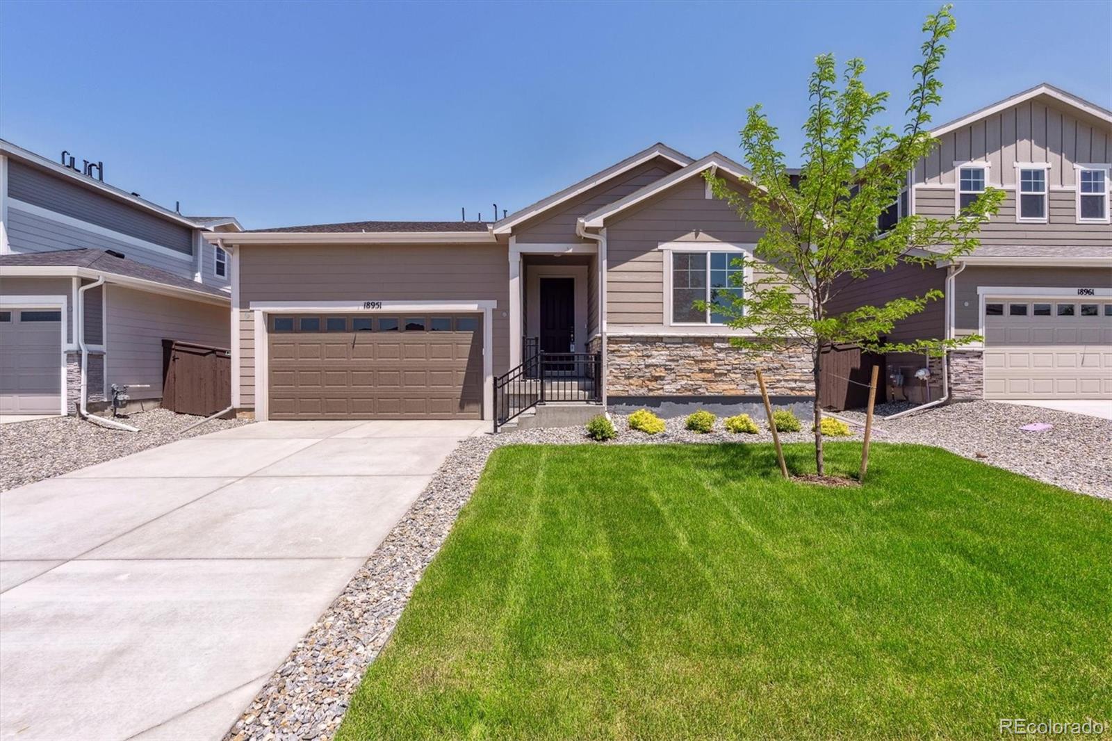 18951 E 96th Place, commerce city MLS: 7650238 Beds: 3 Baths: 2 Price: $524,950