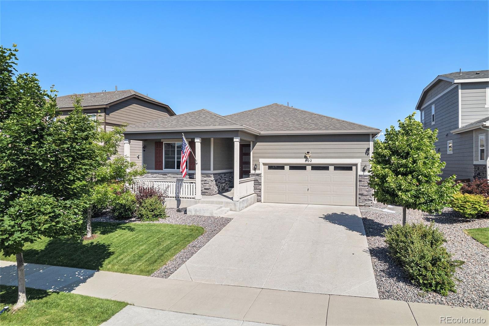 802  Eva Peak Drive, erie MLS: 3730157 Beds: 3 Baths: 2 Price: $579,900