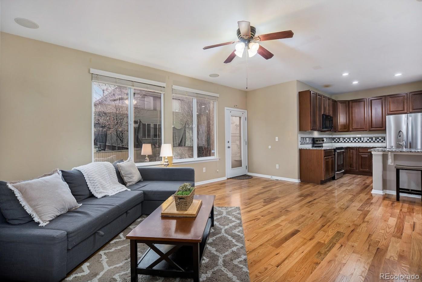 10247  Telluride Way, commerce city MLS: 2999640 Beds: 4 Baths: 3 Price: $512,500