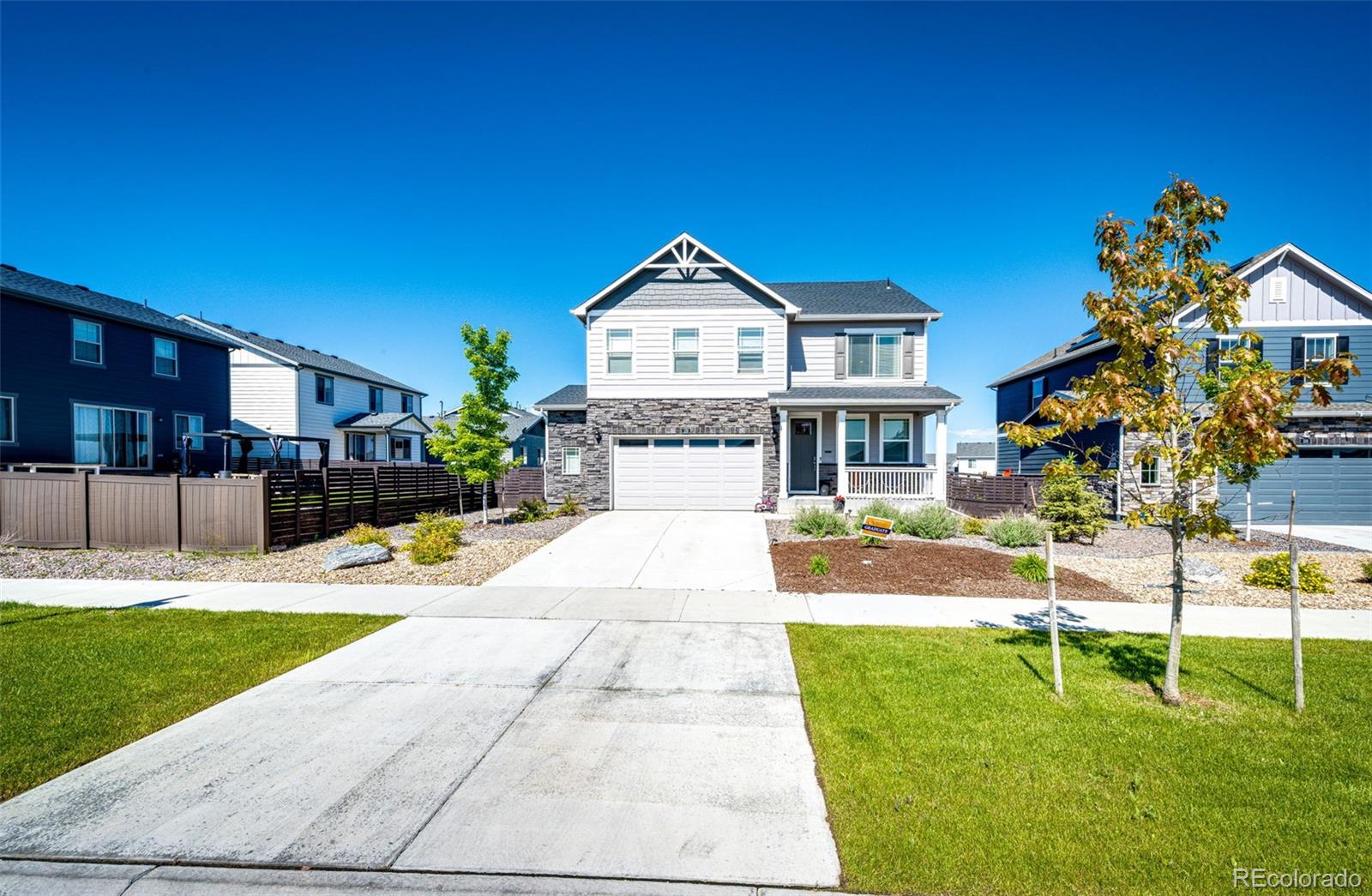 129 S Waterloo Street, aurora MLS: 7967358 Beds: 4 Baths: 3 Price: $675,000