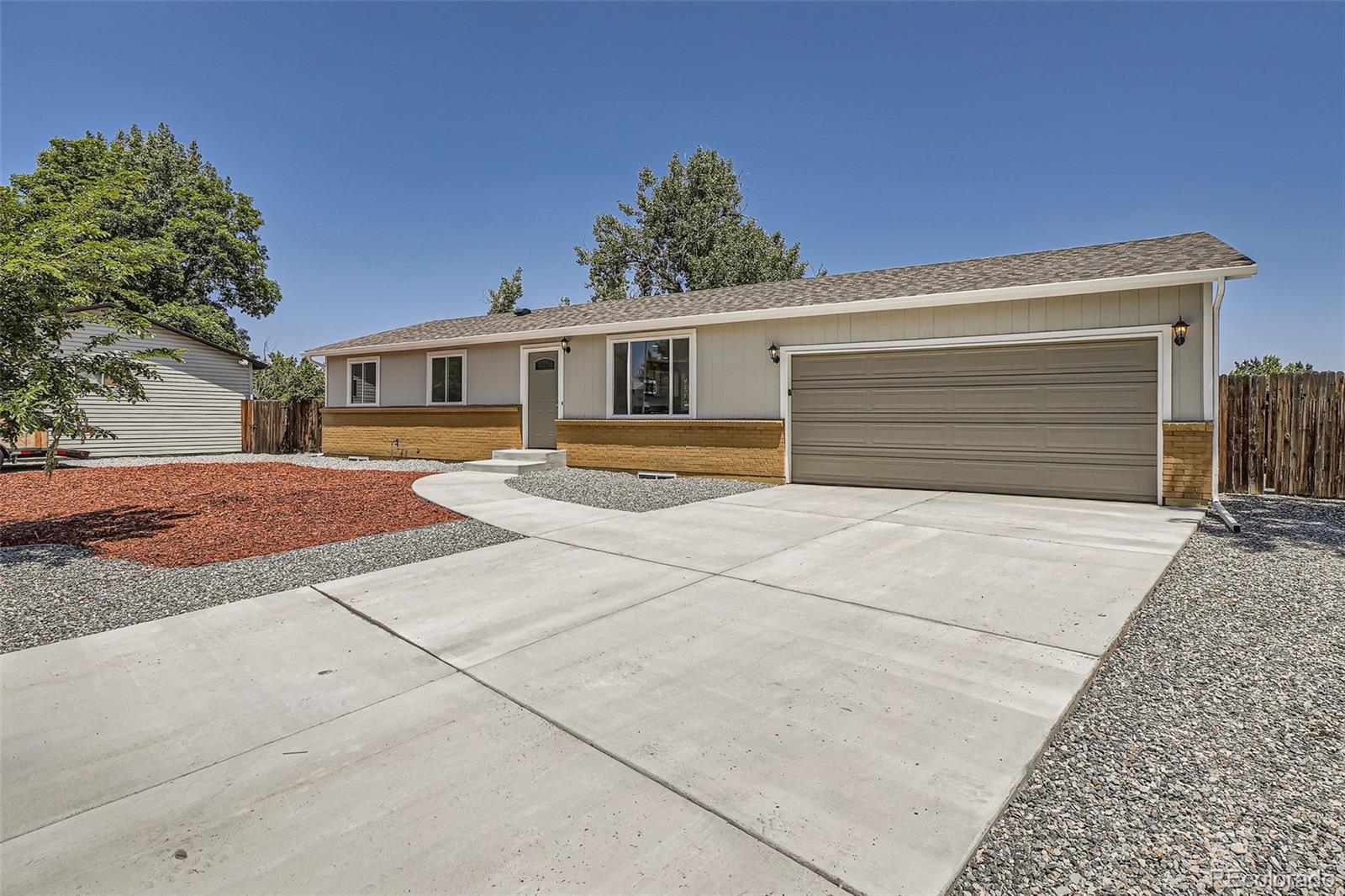 16273 E Brown Place, aurora MLS: 8809960 Beds: 5 Baths: 3 Price: $519,900