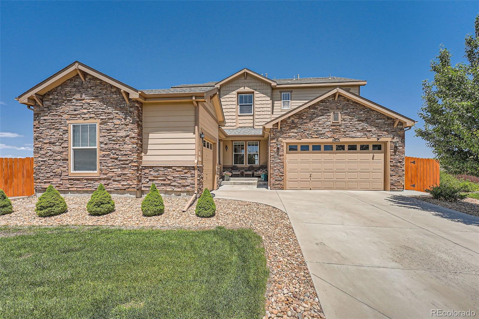5923 S Jamestown Court, aurora  House Search MLS Picture