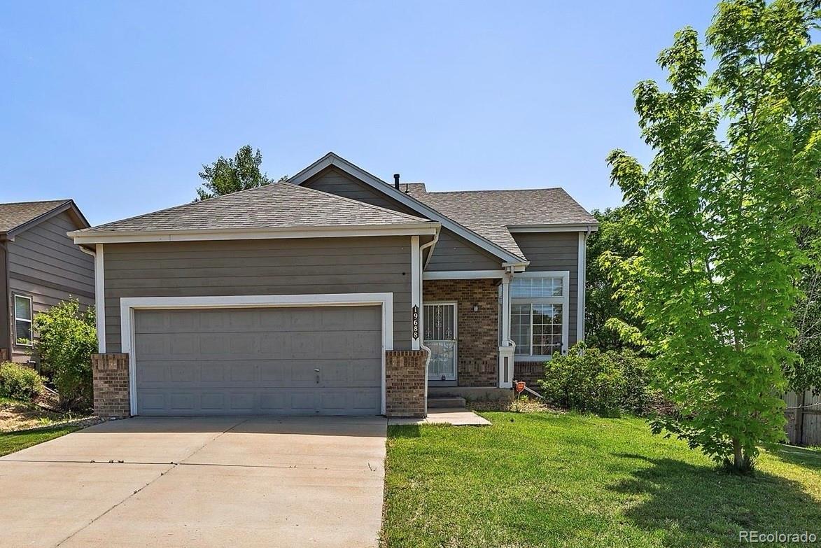 19688 E Lasalle Drive, aurora MLS: 3163387 Beds: 3 Baths: 2 Price: $469,000