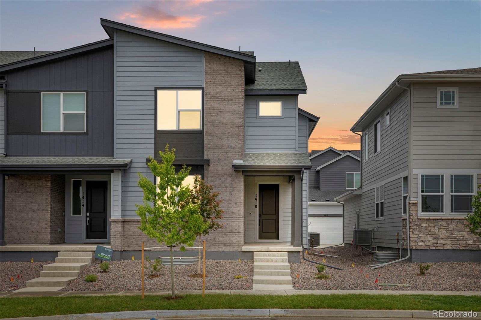 1418  Hudson Place, longmont MLS: 4083049 Beds: 4 Baths: 4 Price: $594,900
