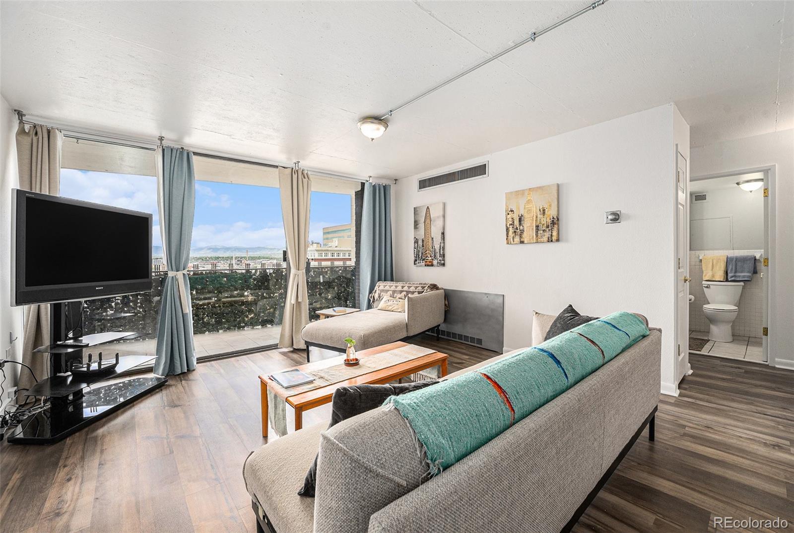 1020  15th Street 12C, Denver  MLS: 7177077 Beds: 2 Baths: 2 Price: $425,000