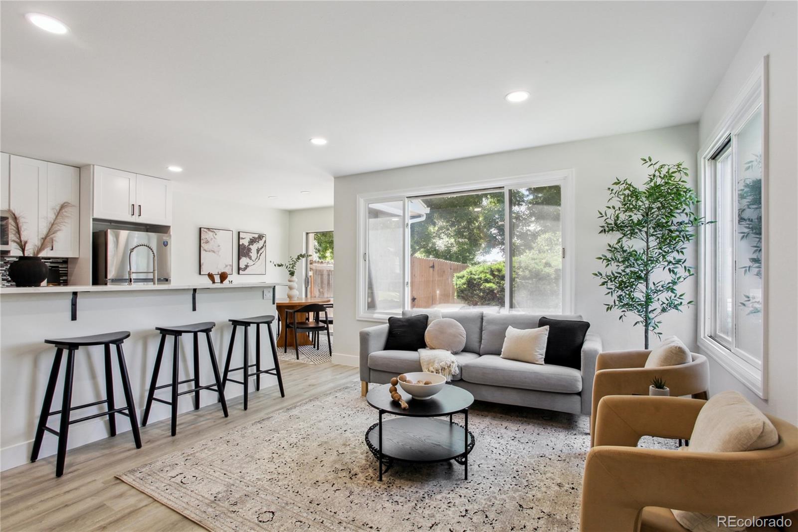 7970  Chase Circle, arvada MLS: 1804732 Beds: 2 Baths: 1 Price: $325,000