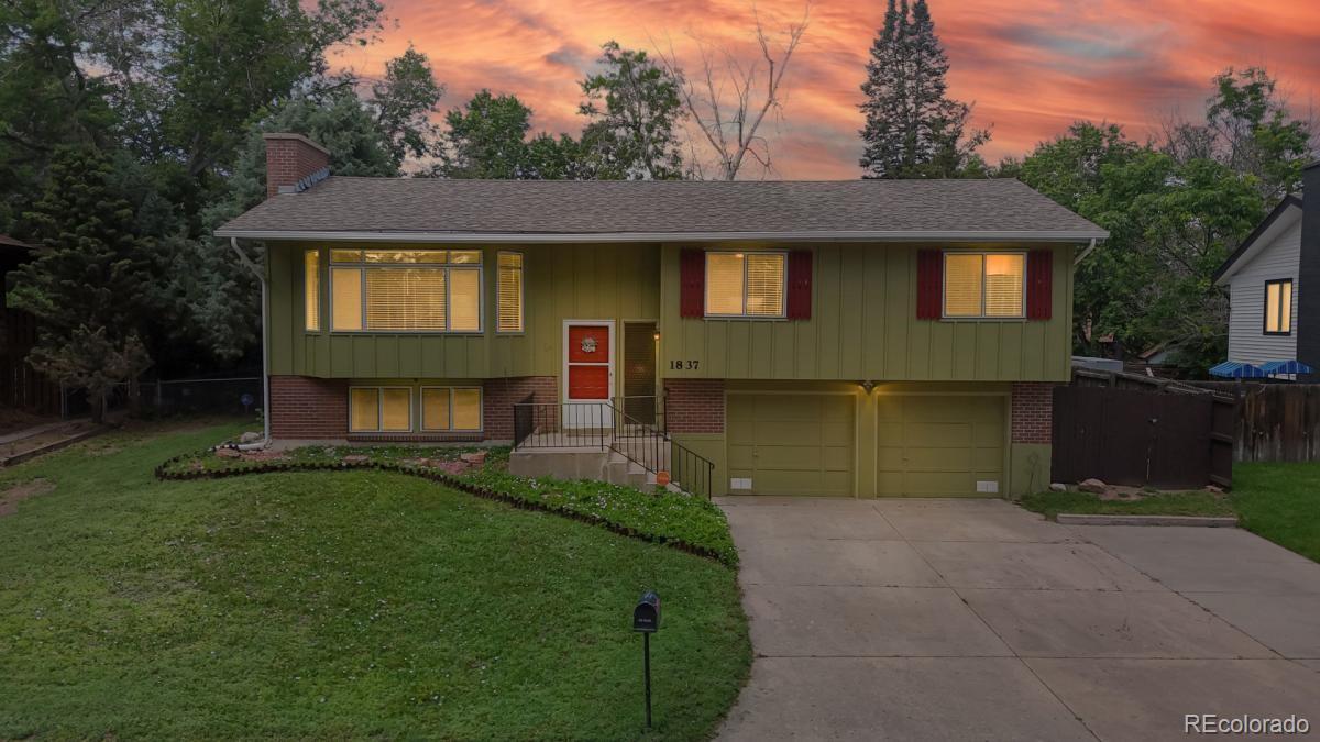 1837  24th Avenue Court, greeley MLS: 9204674 Beds: 6 Baths: 3 Price: $443,000