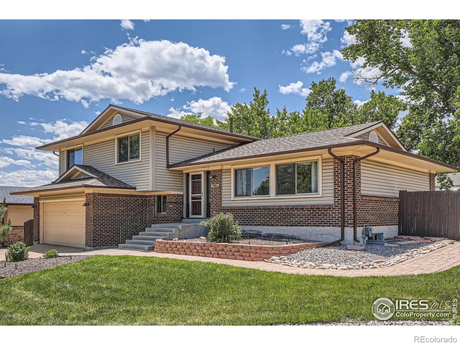 1951 S Deframe Way, lakewood  House Search MLS Picture