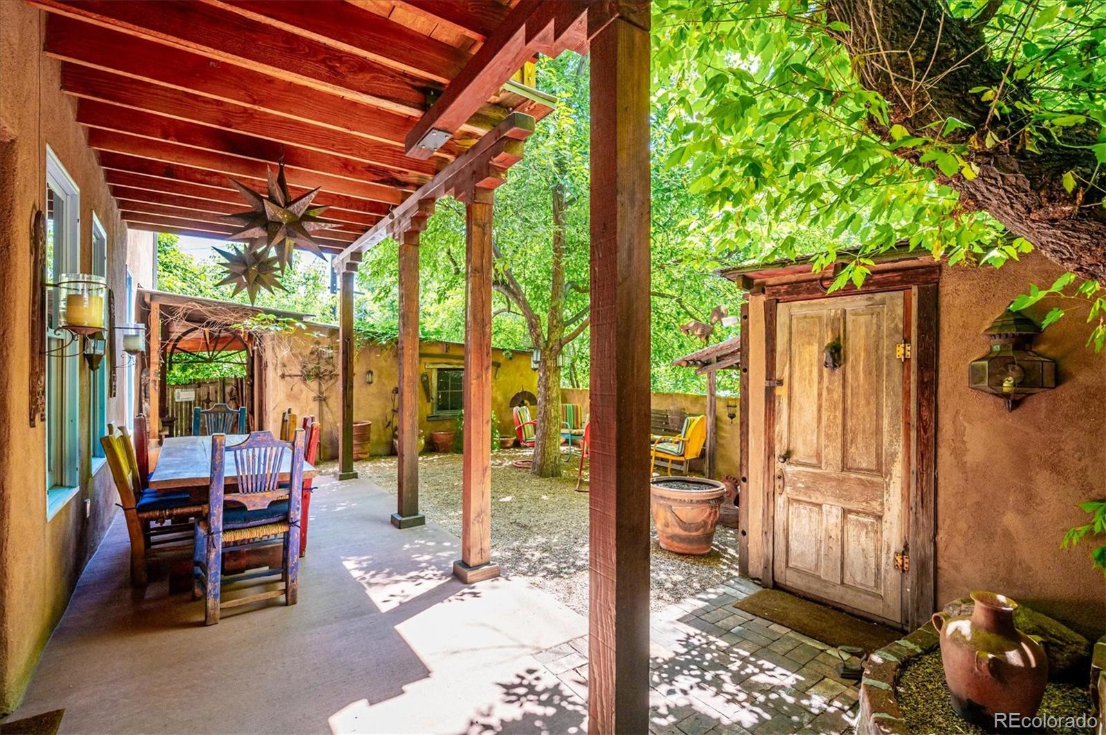 golden  House Search Picture