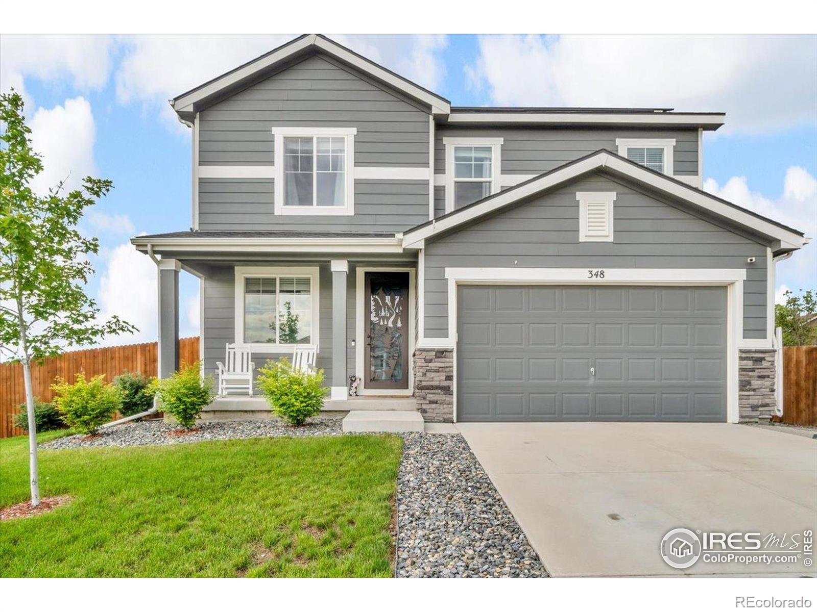 348  Vista Cliff Court, castle rock MLS: 4567891036641 Beds: 3 Baths: 3 Price: $600,000
