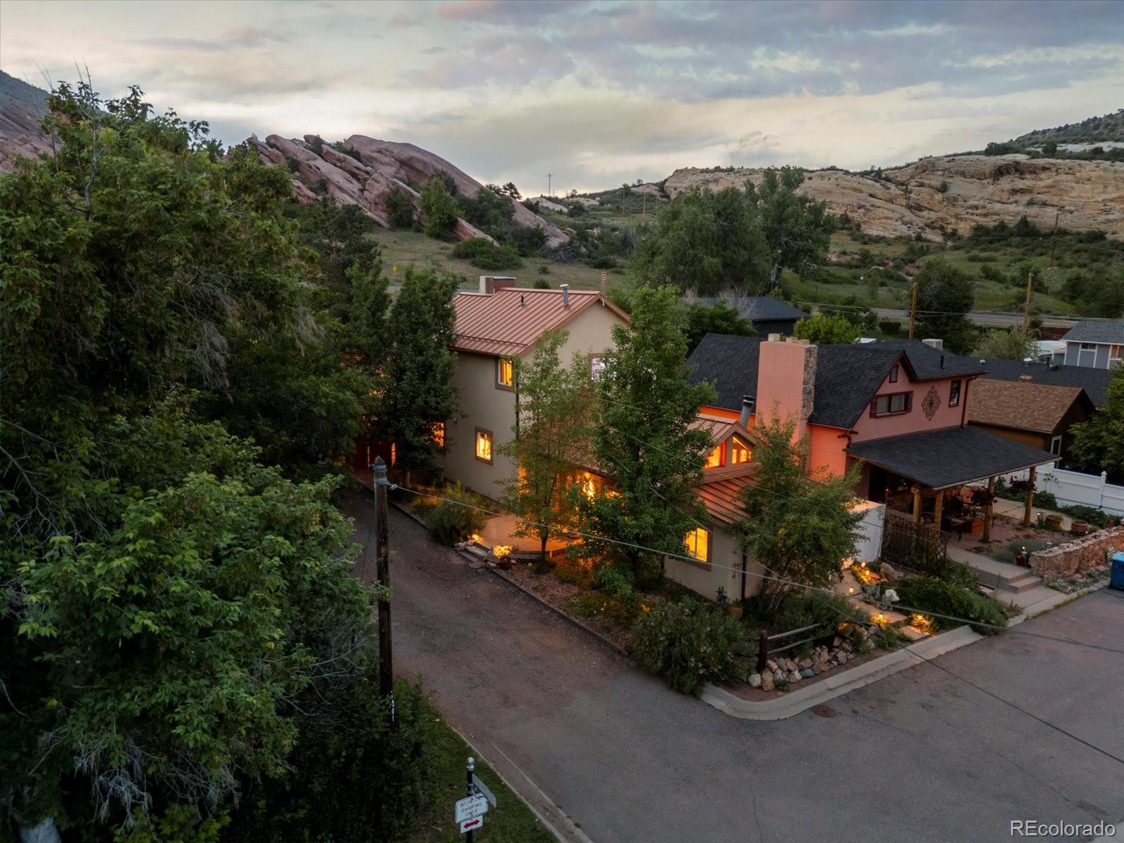 109  Bear Creek Lane, morrison MLS: 1534656 Beds: 2 Baths: 2 Price: $1,000,000