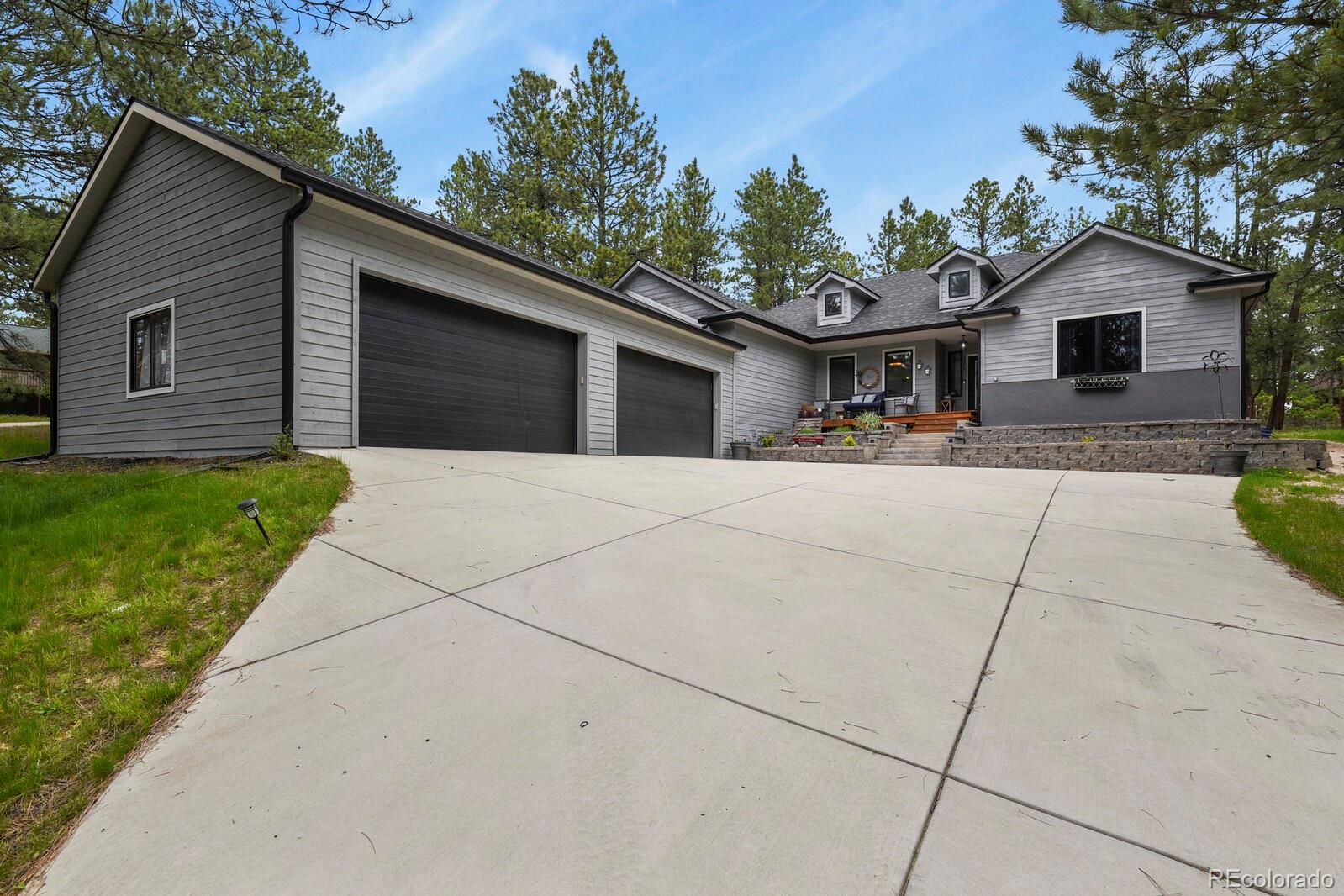 larkspur  House Search Picture