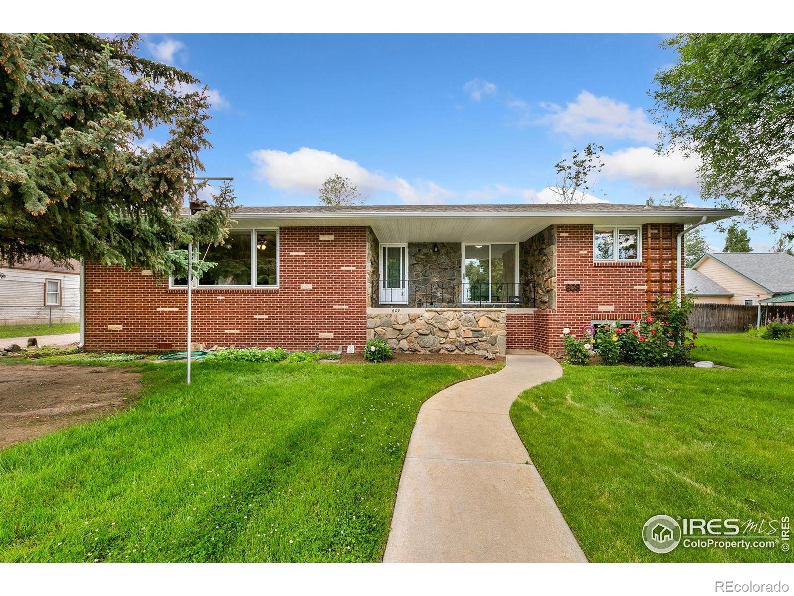 609  Endicott Street, fort collins MLS: 4567891036648 Beds: 4 Baths: 3 Price: $795,000