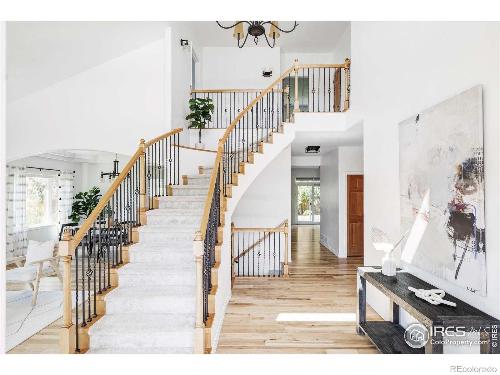 2073  Eisenhower Drive, louisville  House Search MLS Picture