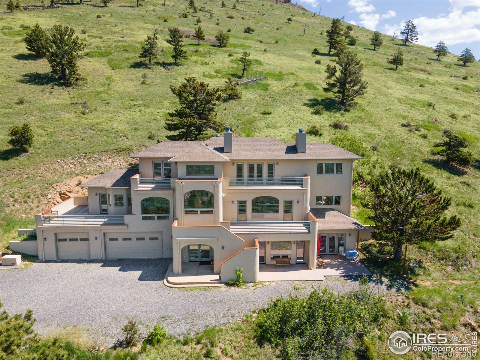 606  Sugarloaf Mountain Road, boulder MLS: 4567891036684 Beds: 3 Baths: 4 Price: $2,100,000