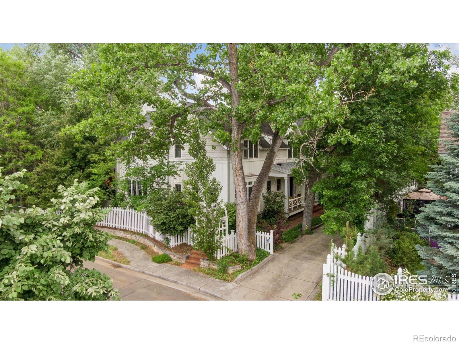 boulder  House Search Picture