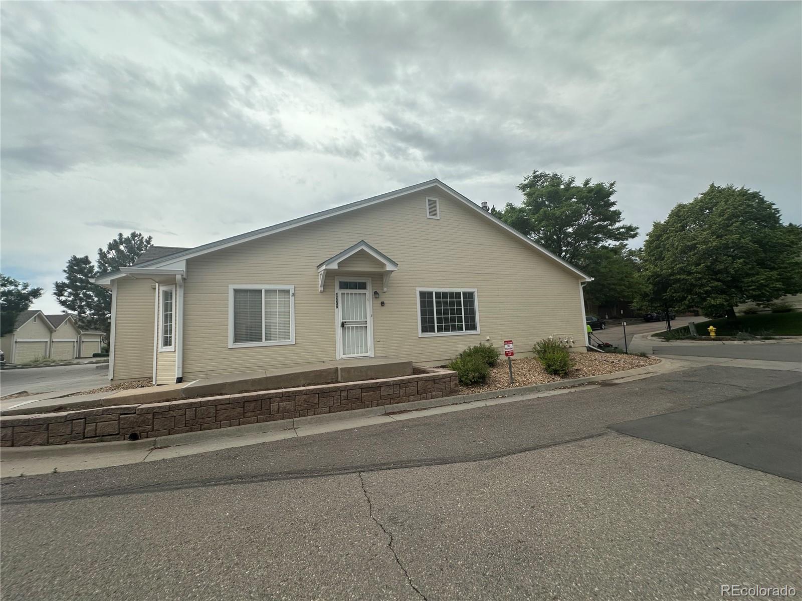 12235 E 2nd Drive , Aurora  MLS: 4249992 Beds: 2 Baths: 2 Price: $367,000