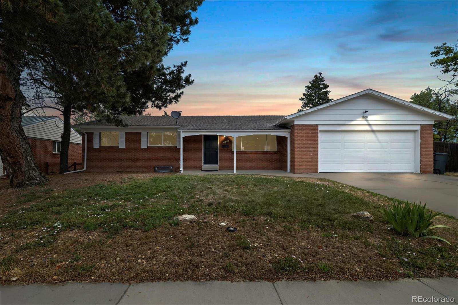 396 S Troy Street, aurora MLS: 1985034 Beds: 5 Baths: 3 Price: $415,000