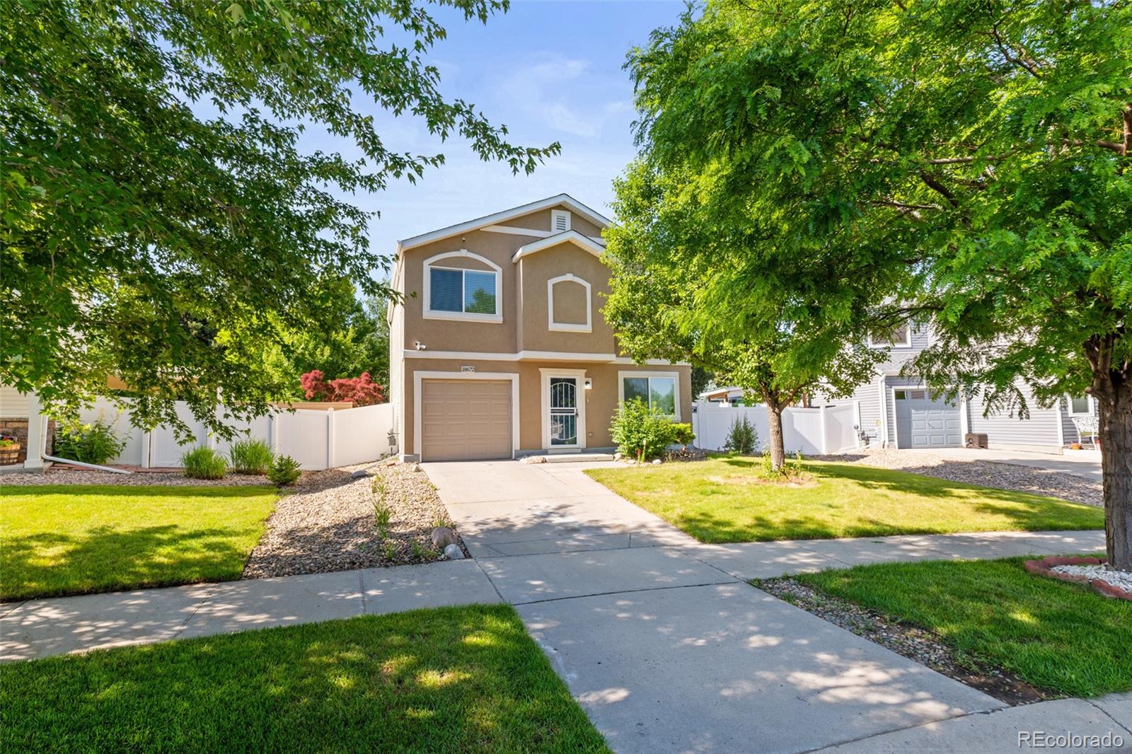 18672 E Chaffee Place, denver MLS: 5154932 Beds: 3 Baths: 2 Price: $440,000