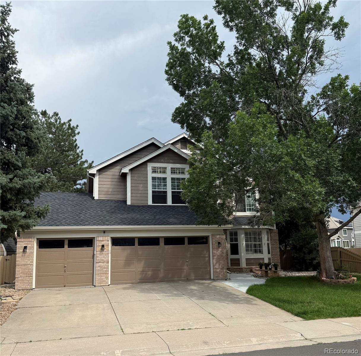 17051  Wellington Drive, parker MLS: 7501986 Beds: 5 Baths: 4 Price: $680,000