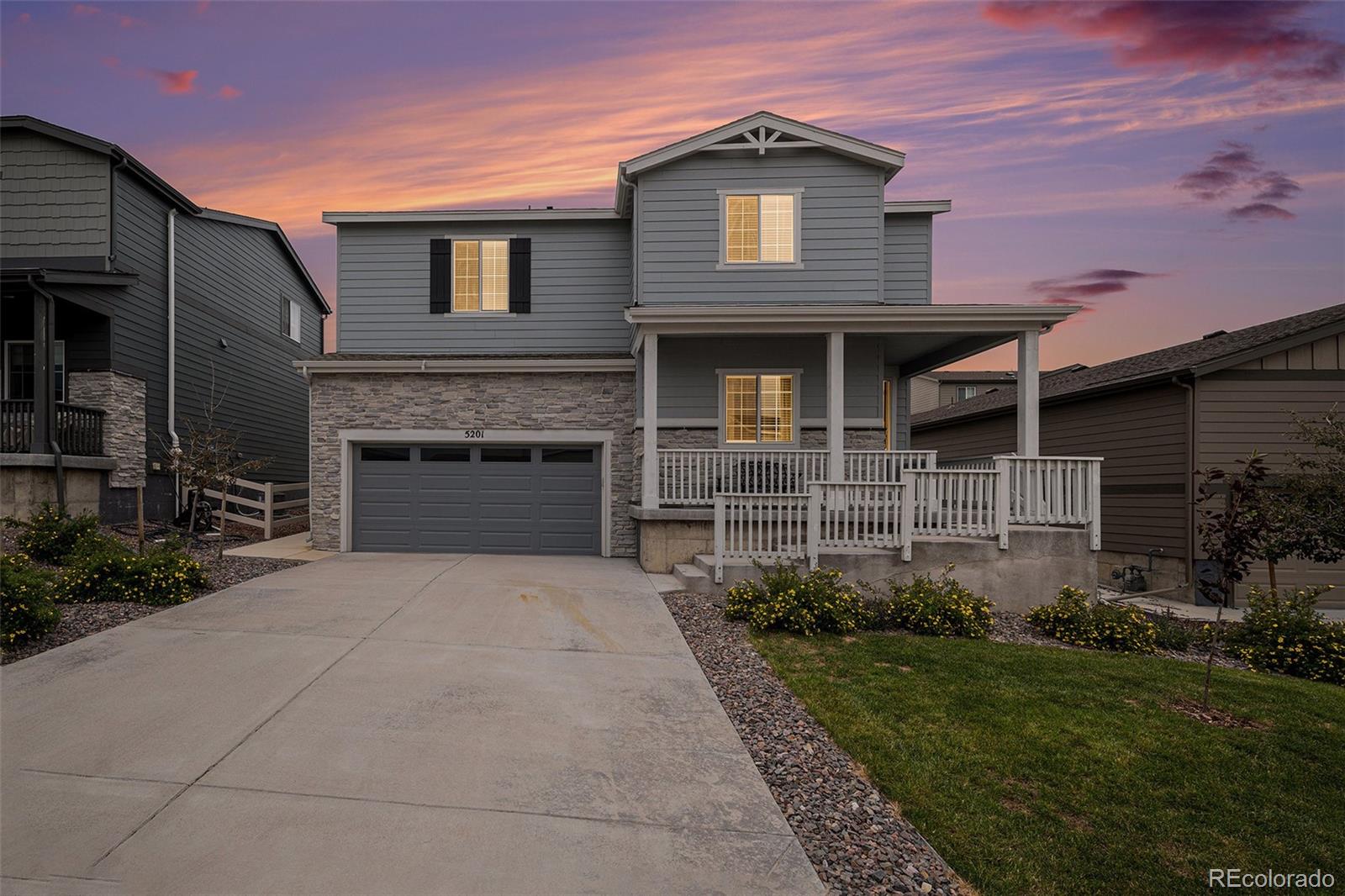 5201  Lumos Lane, castle rock MLS: 5371948 Beds: 5 Baths: 3 Price: $609,900