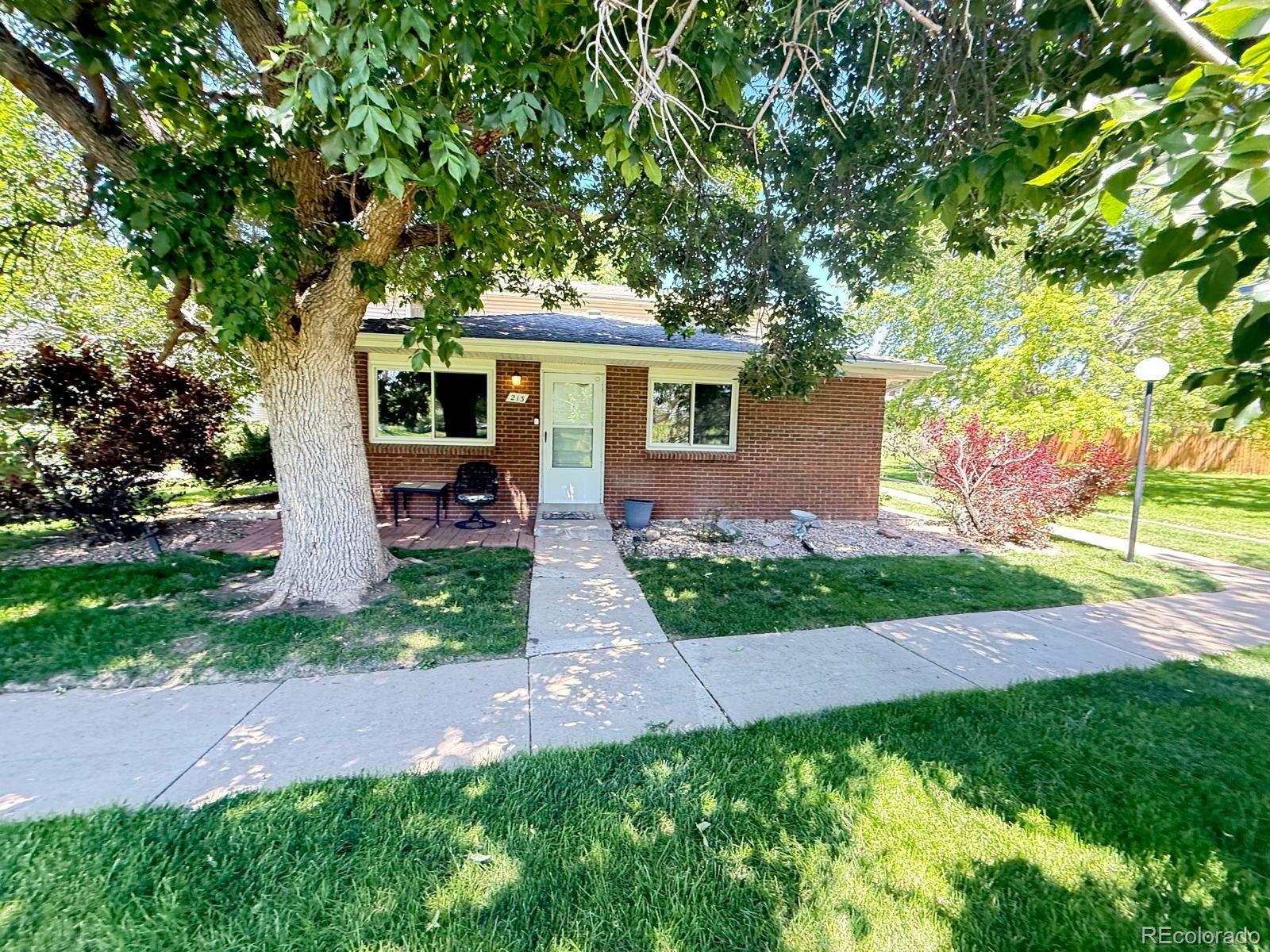 9255 E Lehigh , denver MLS: 1874314 Beds: 2 Baths: 0 Price: $279,900