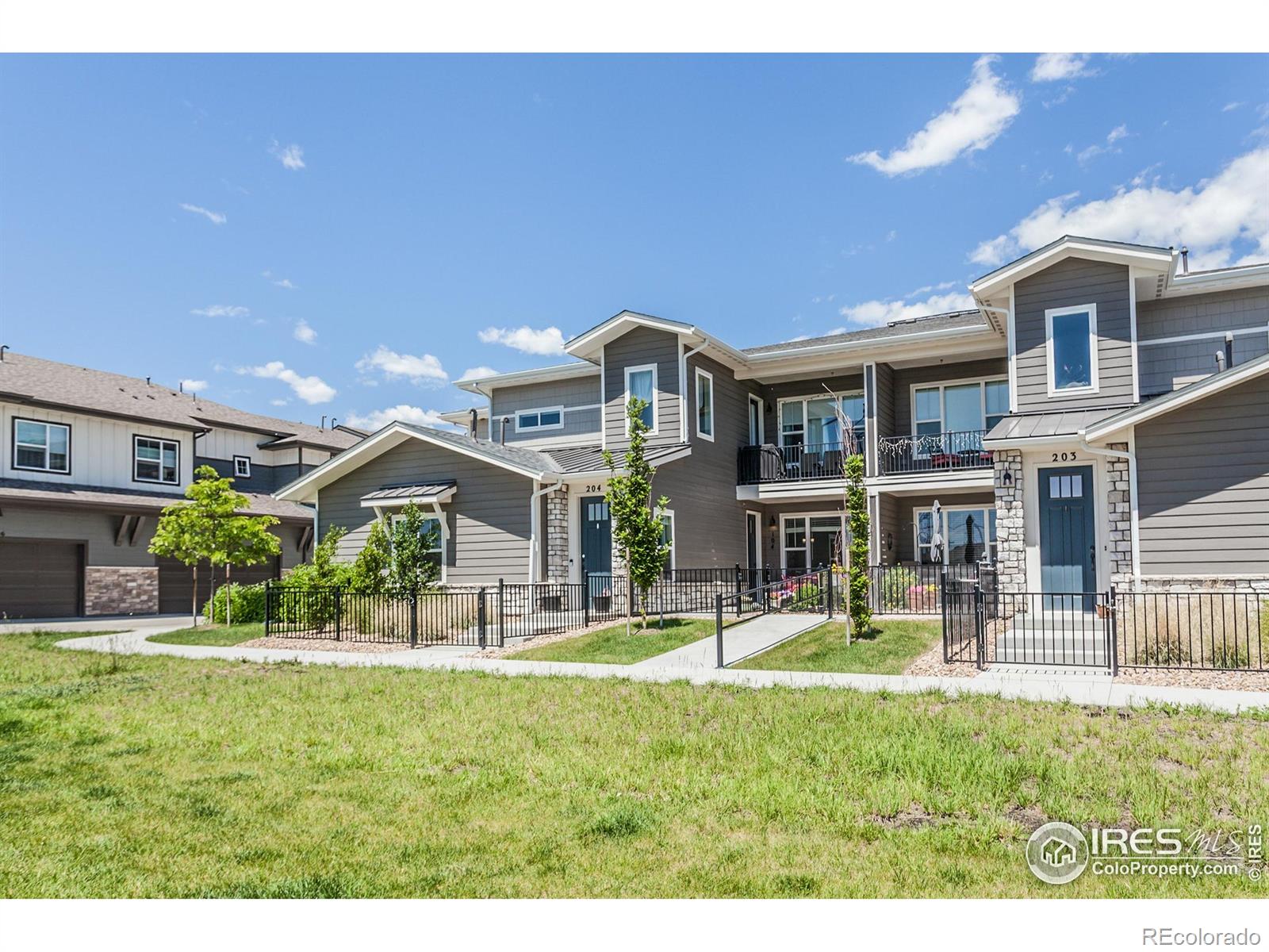 330  High Point Drive, longmont  House Search MLS Picture