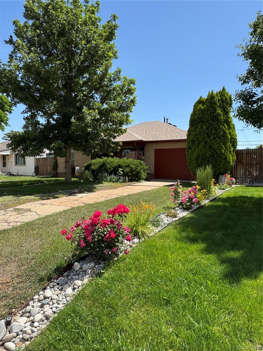 460  Yates Street, denver MLS: 5870967 Beds: 3 Baths: 1 Price: $350,000
