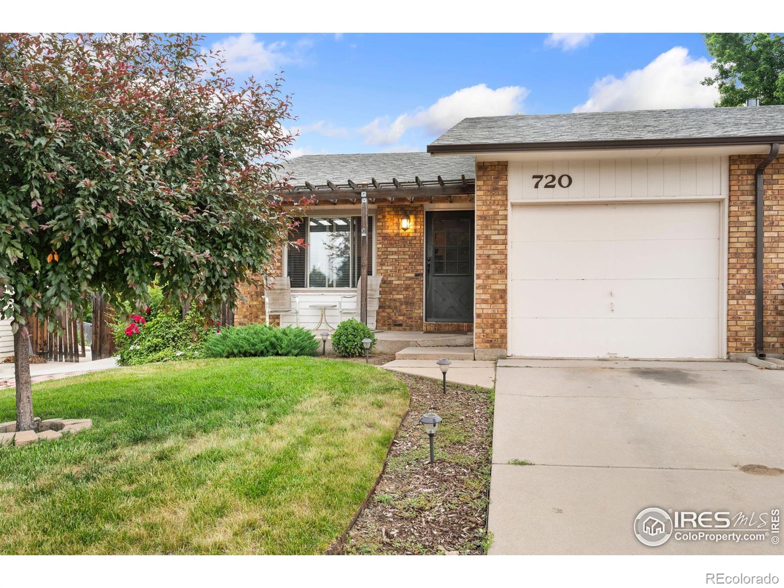 720  46th Ave Pl, greeley MLS: 4567891036915 Beds: 3 Baths: 2 Price: $335,000