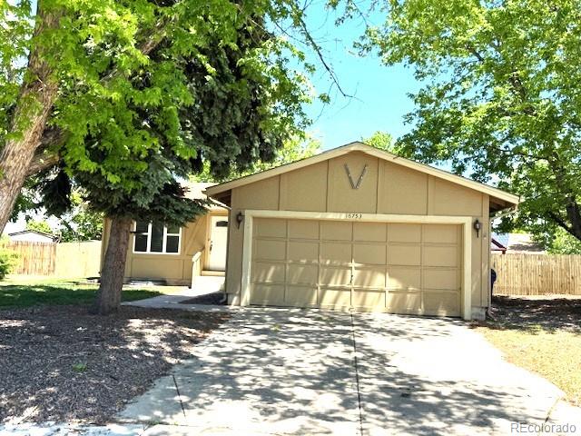 16753 E Ithaca Place, aurora MLS: 8243435 Beds: 3 Baths: 2 Price: $458,900