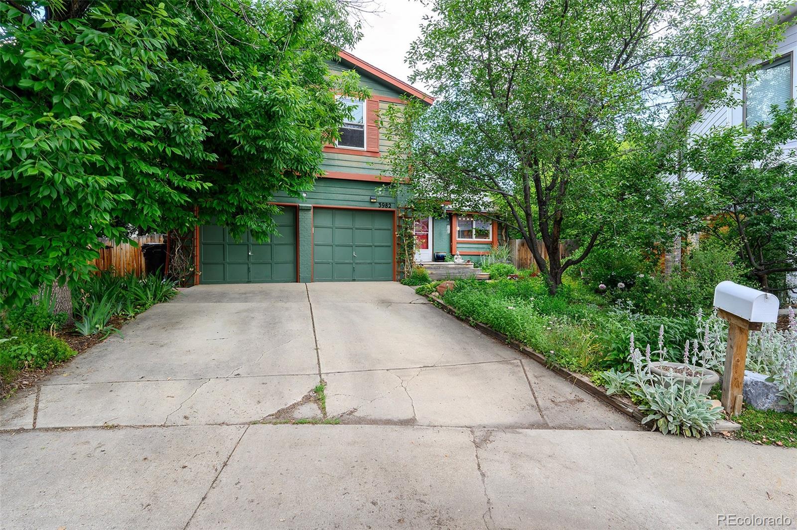 boulder  House Search Picture