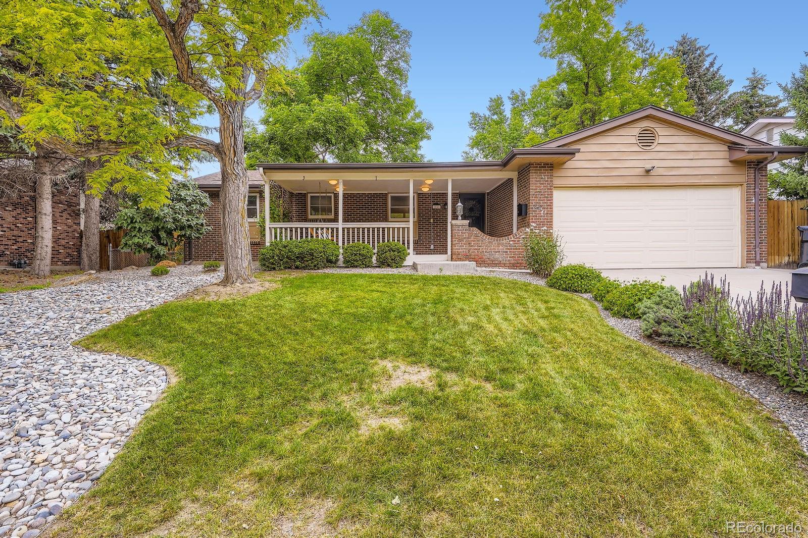 1048 N Columbine Street, golden MLS: 3002830 Beds: 5 Baths: 4 Price: $700,000