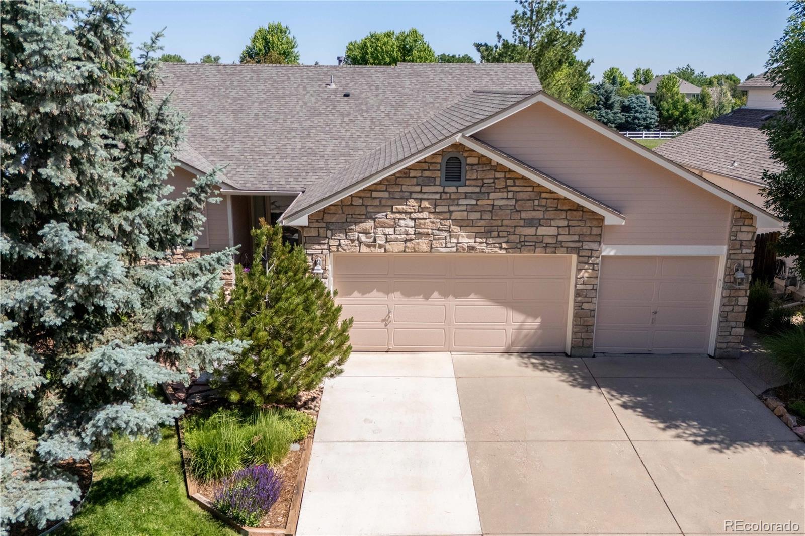 1376  Banner Circle, erie MLS: 7675814 Beds: 4 Baths: 2 Price: $740,000