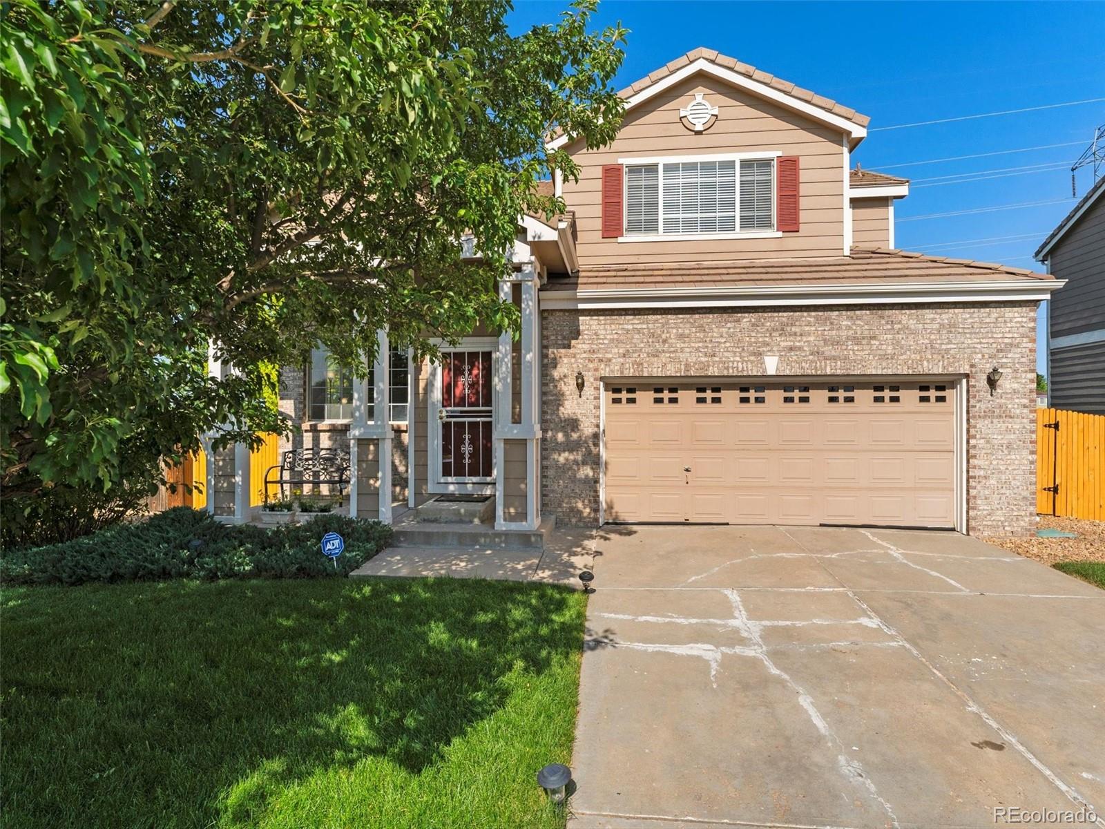 18554 E Vassar Drive, aurora MLS: 5933927 Beds: 3 Baths: 3 Price: $479,900