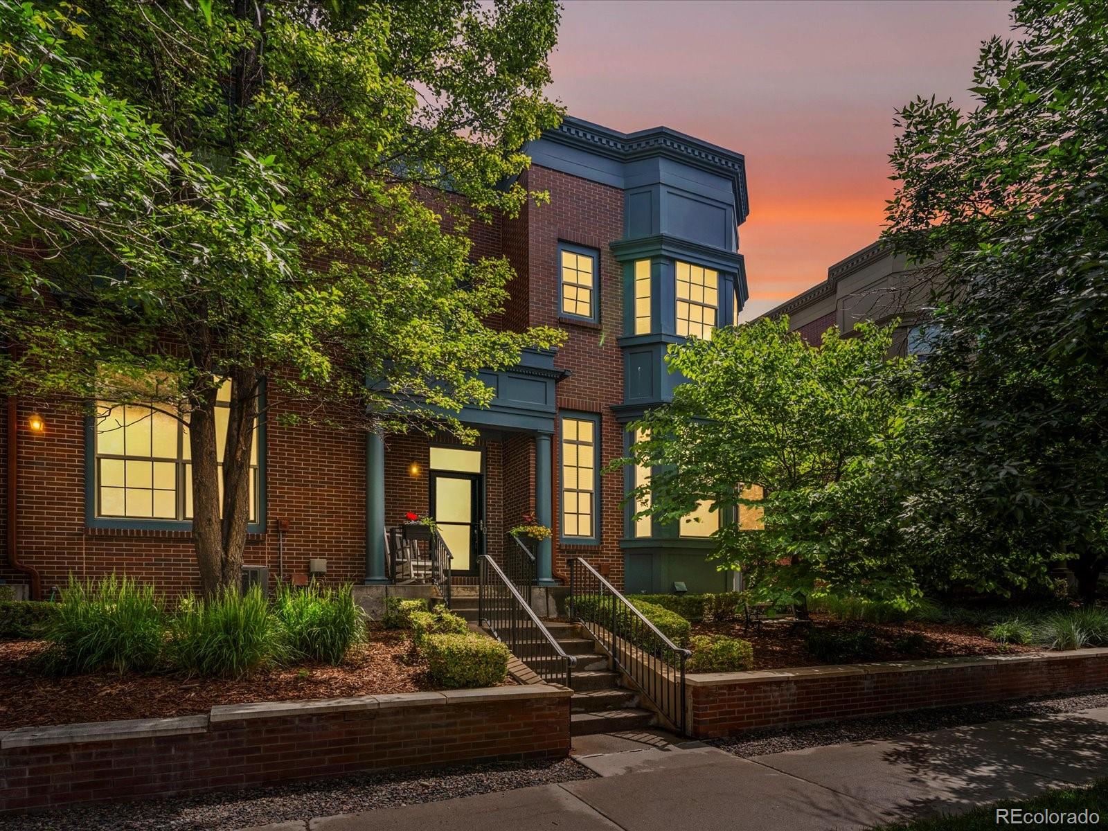 8450 E 29th Avenue, denver MLS: 2494169 Beds: 3 Baths: 3 Price: $599,000