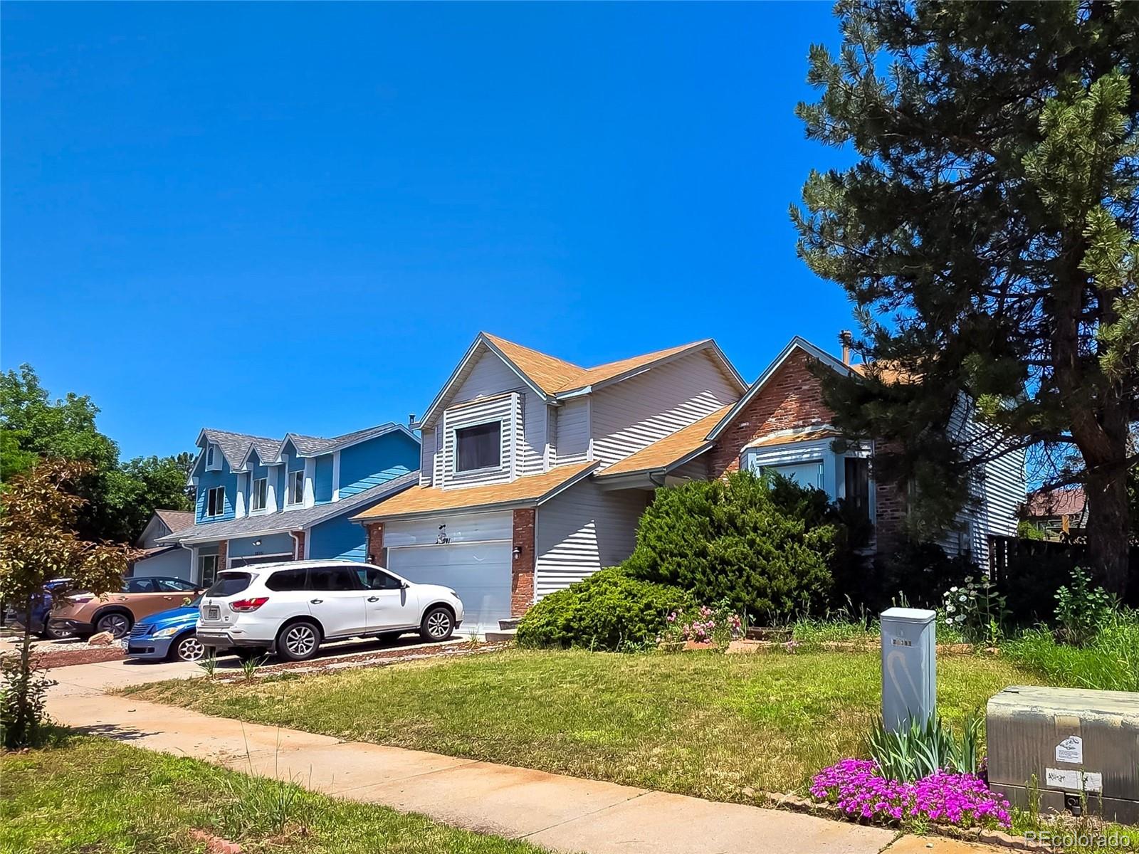 20391 E 42nd Avenue, denver MLS: 5840104 Beds: 4 Baths: 4 Price: $590,000