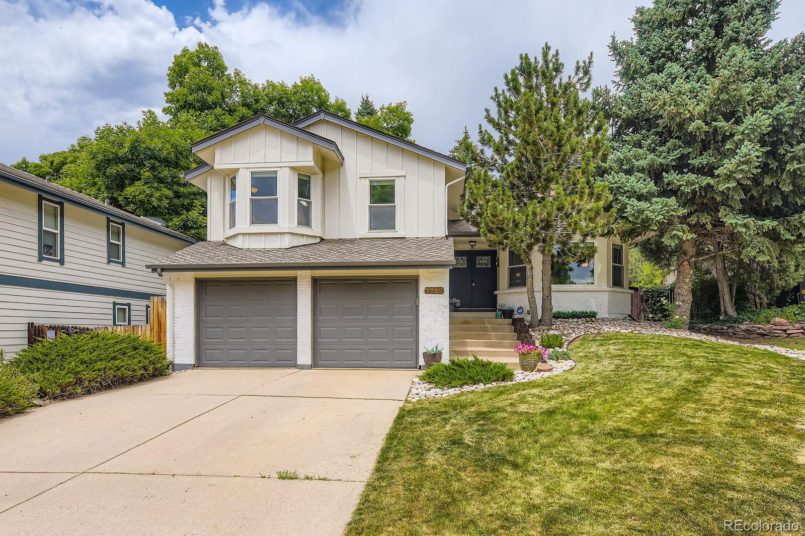 7727  Maroon Peak , littleton MLS: 4680909 Beds: 4 Baths: 3 Price: $725,000
