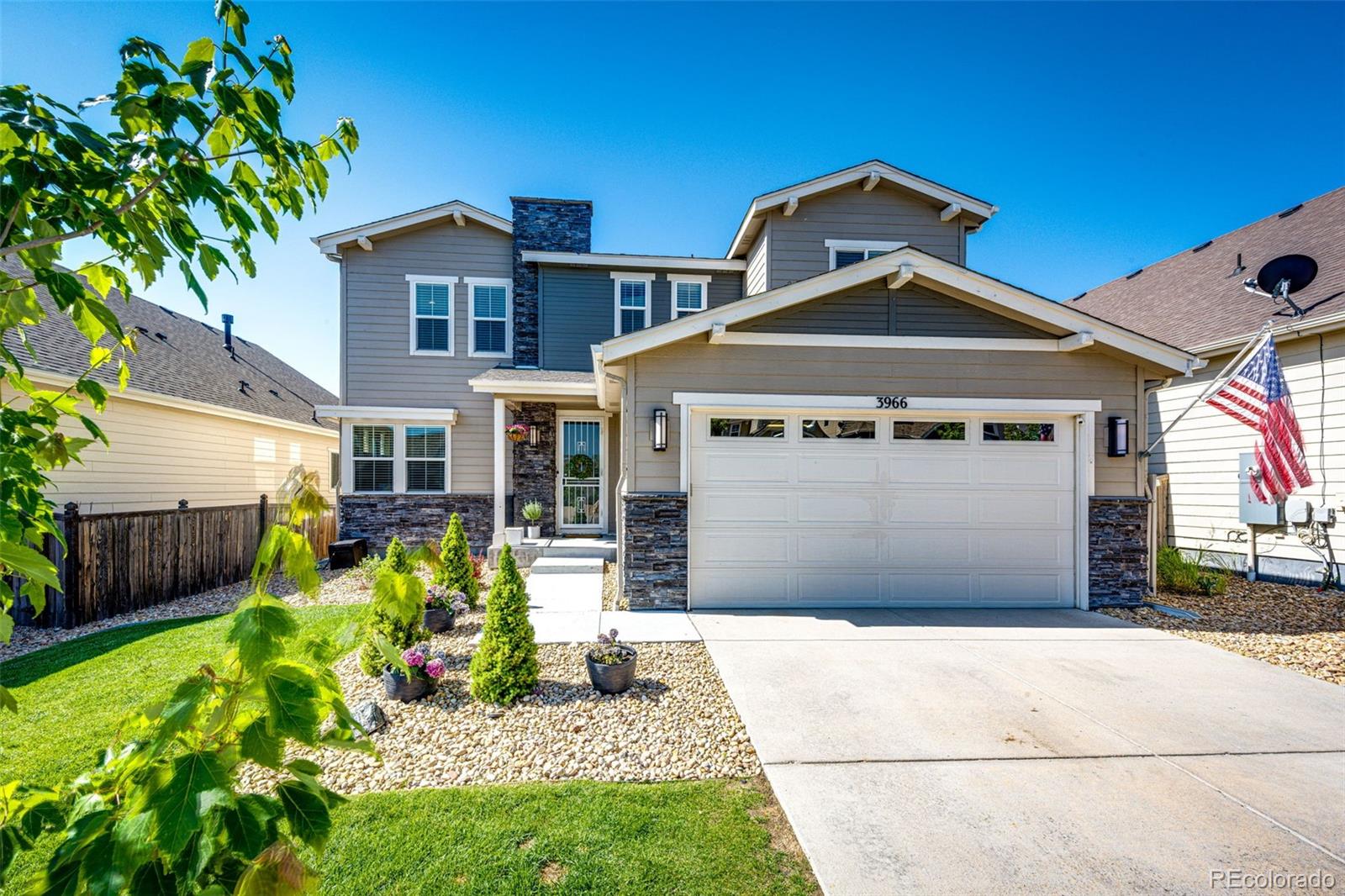3966  Long Rifle Drive, castle rock MLS: 3307775 Beds: 4 Baths: 3 Price: $644,999