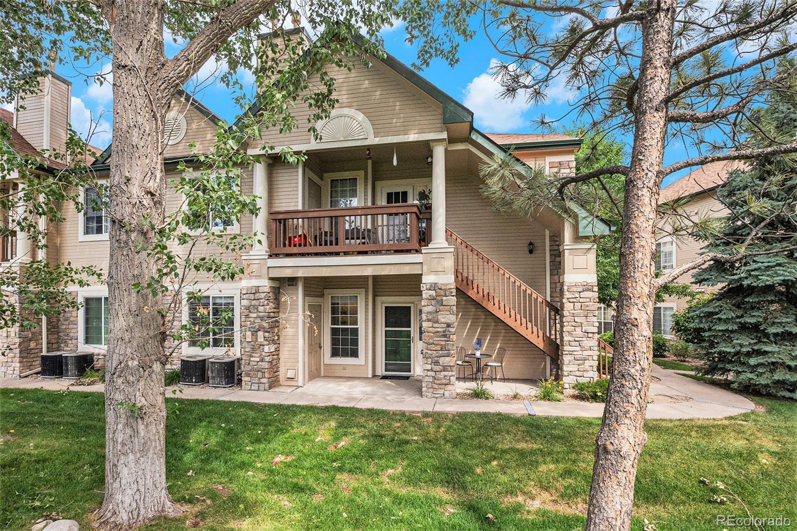 4085 S Crystal Circle 104, Aurora  MLS: 3185646 Beds: 2 Baths: 2 Price: $324,999