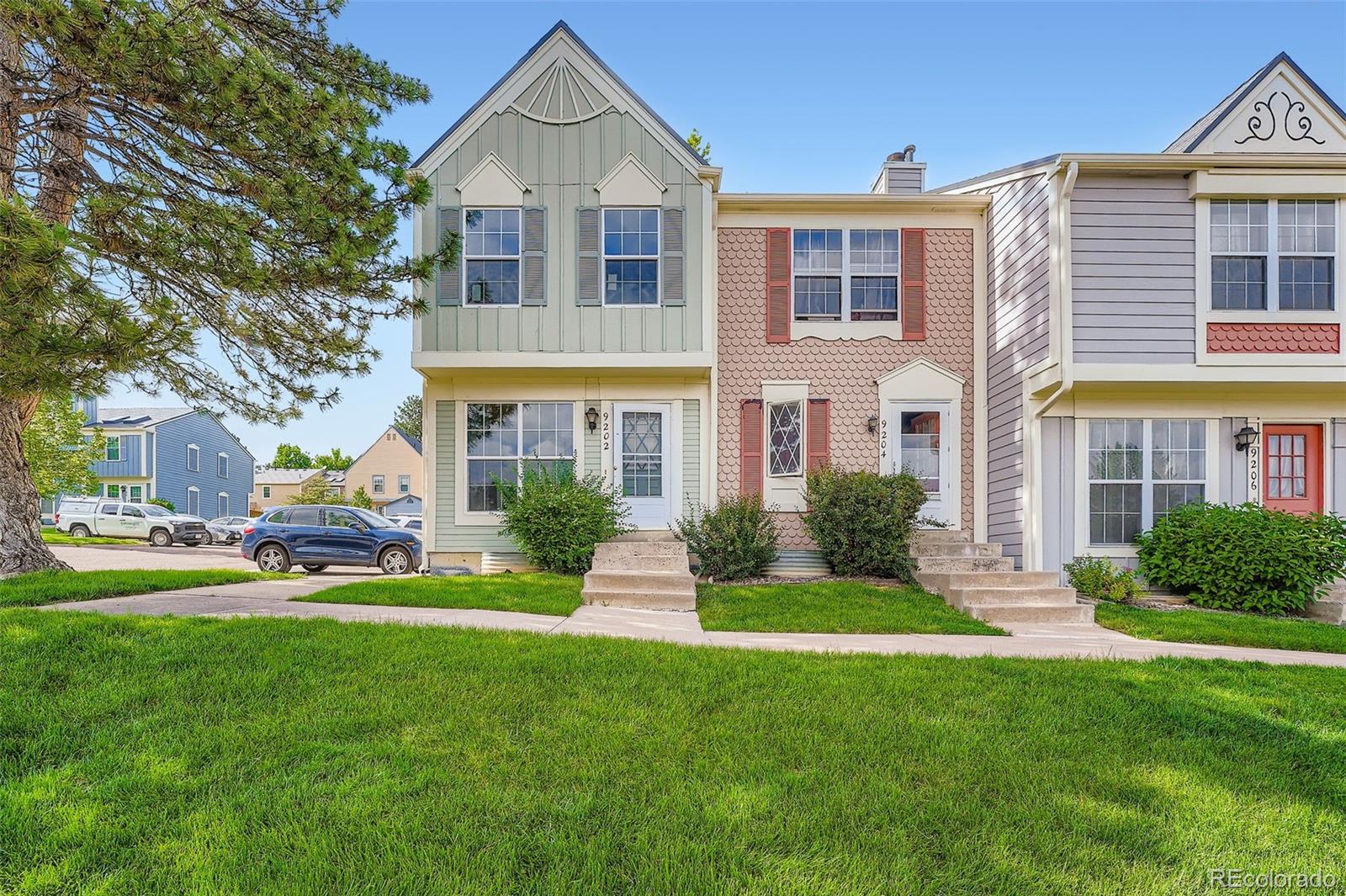 9202 W Ontario Drive, littleton MLS: 4199923 Beds: 2 Baths: 3 Price: $405,000