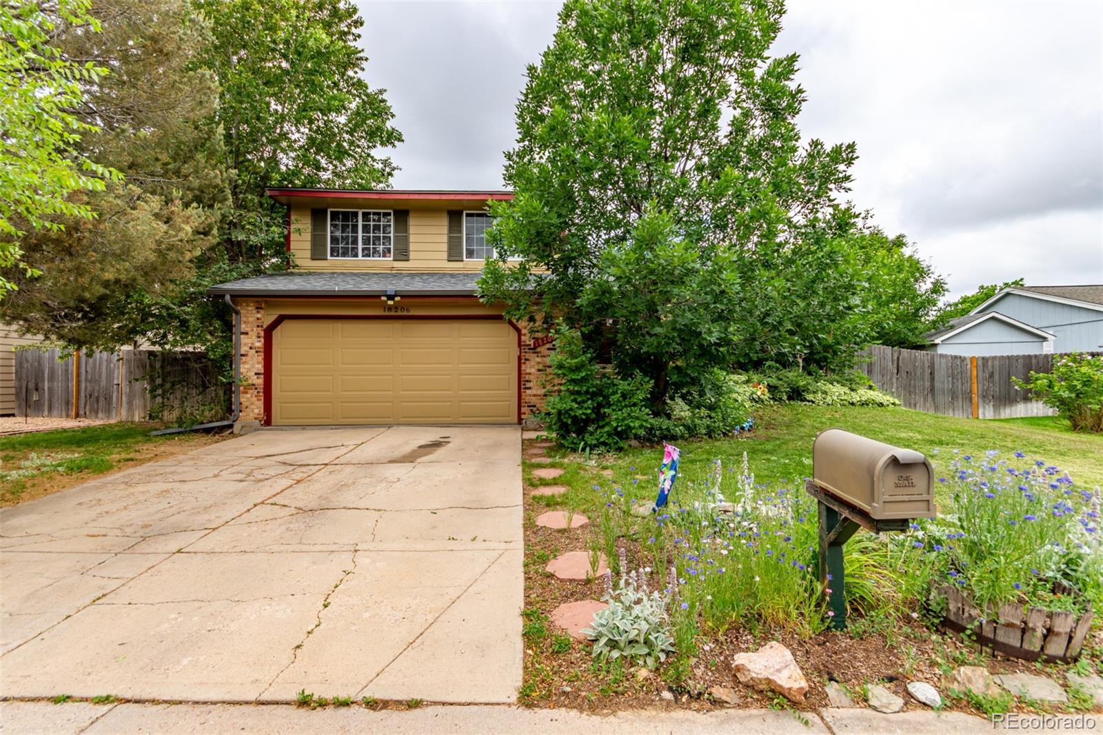 18206 E Loyola Drive, aurora MLS: 6307212 Beds: 4 Baths: 3 Price: $520,000