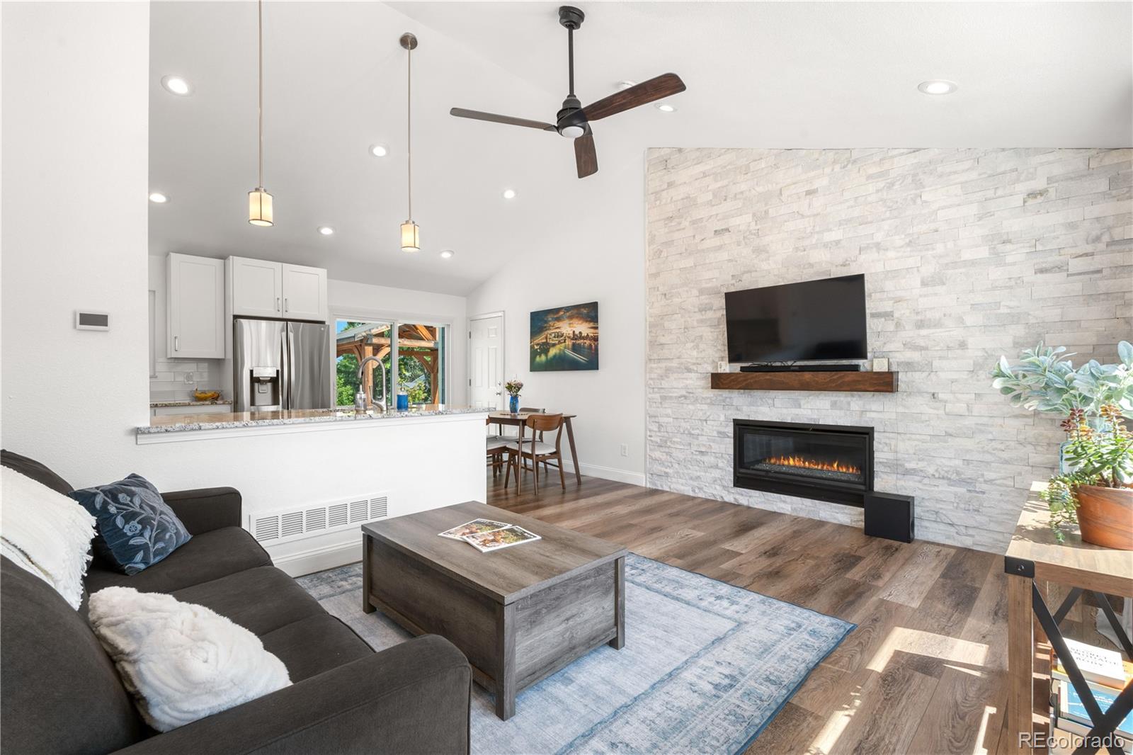 6604 S Dahlia Circle, centennial  House Search MLS Picture