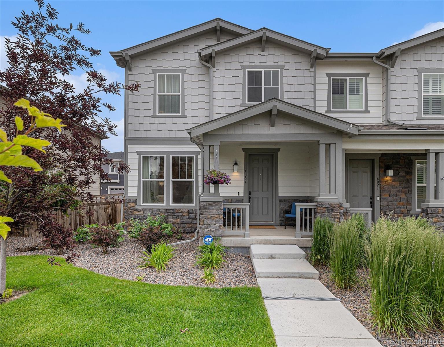 6027 N Netherland Court, aurora MLS: 1584851 Beds: 4 Baths: 4 Price: $585,000